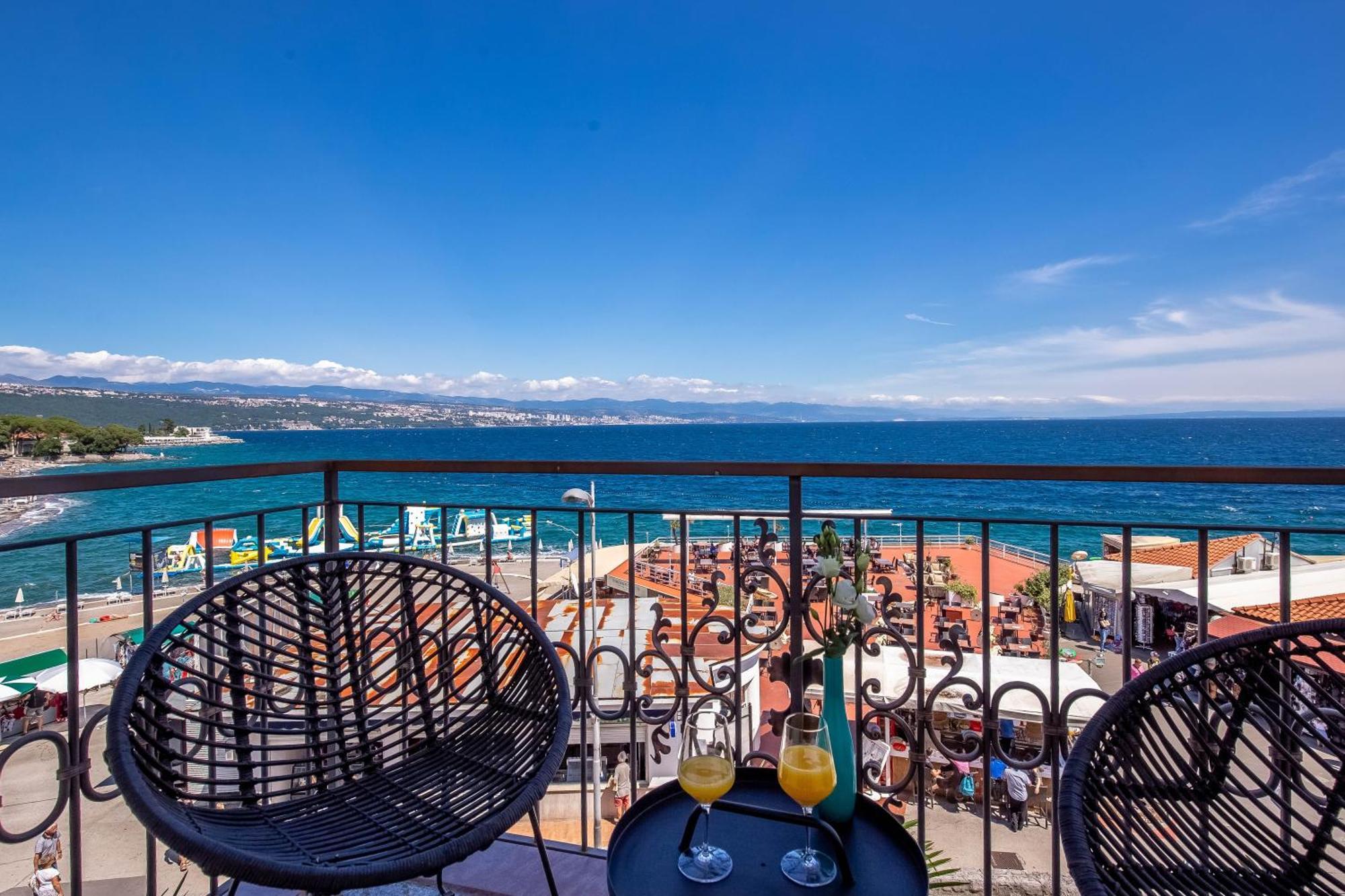 Hotel Galeb Опатия Экстерьер фото