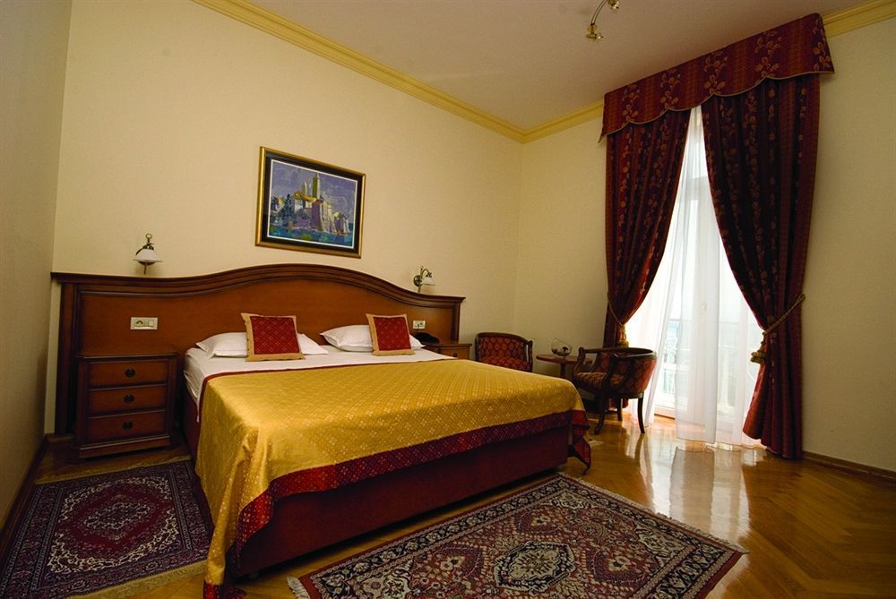 Hotel Galeb Опатия Экстерьер фото