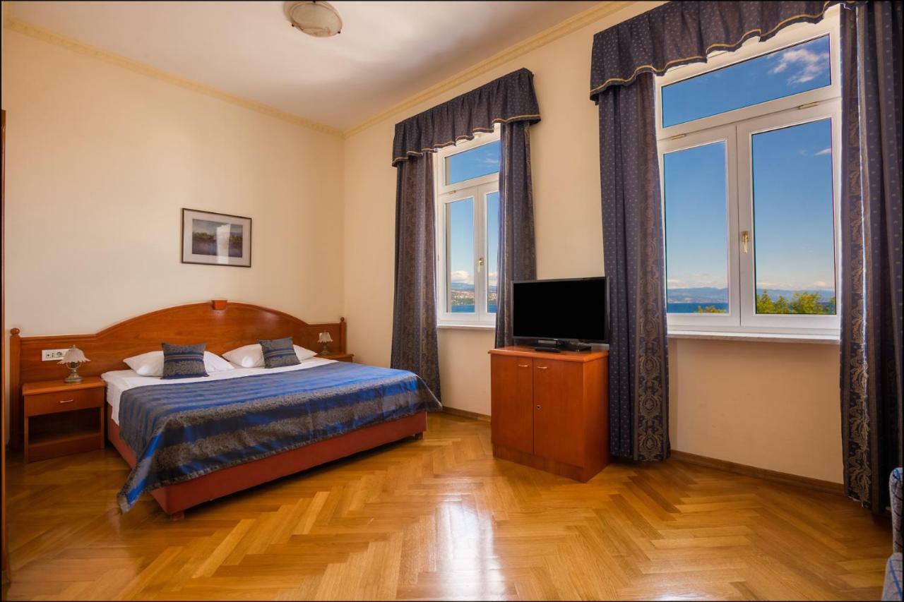 Hotel Galeb Опатия Экстерьер фото