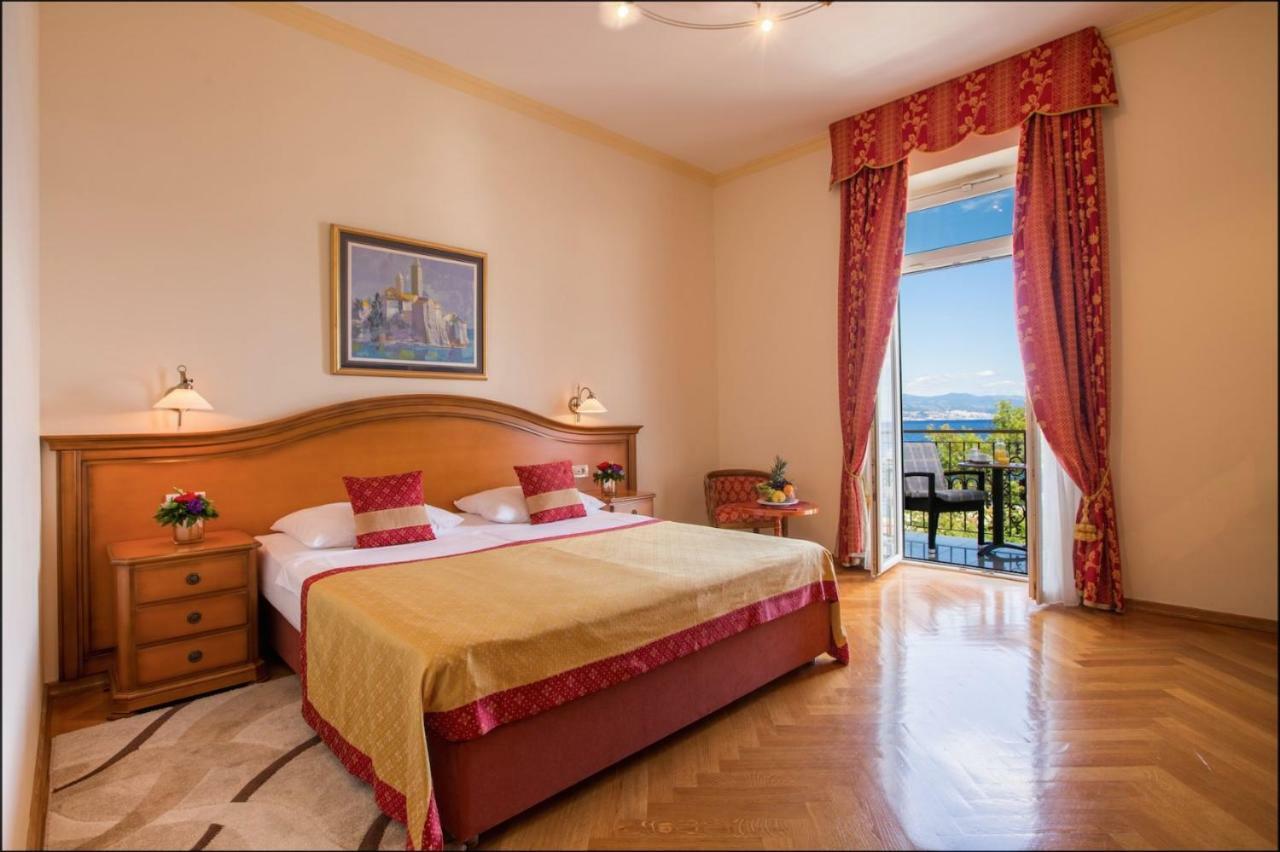 Hotel Galeb Опатия Экстерьер фото